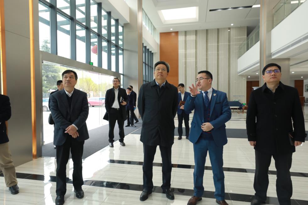 蘇州高新區(qū)黨工委書記、區(qū)長吳新明書記、王牟、黃鋒主任一行調(diào)研通錦